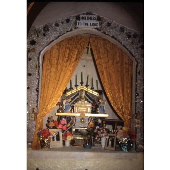 9-altar